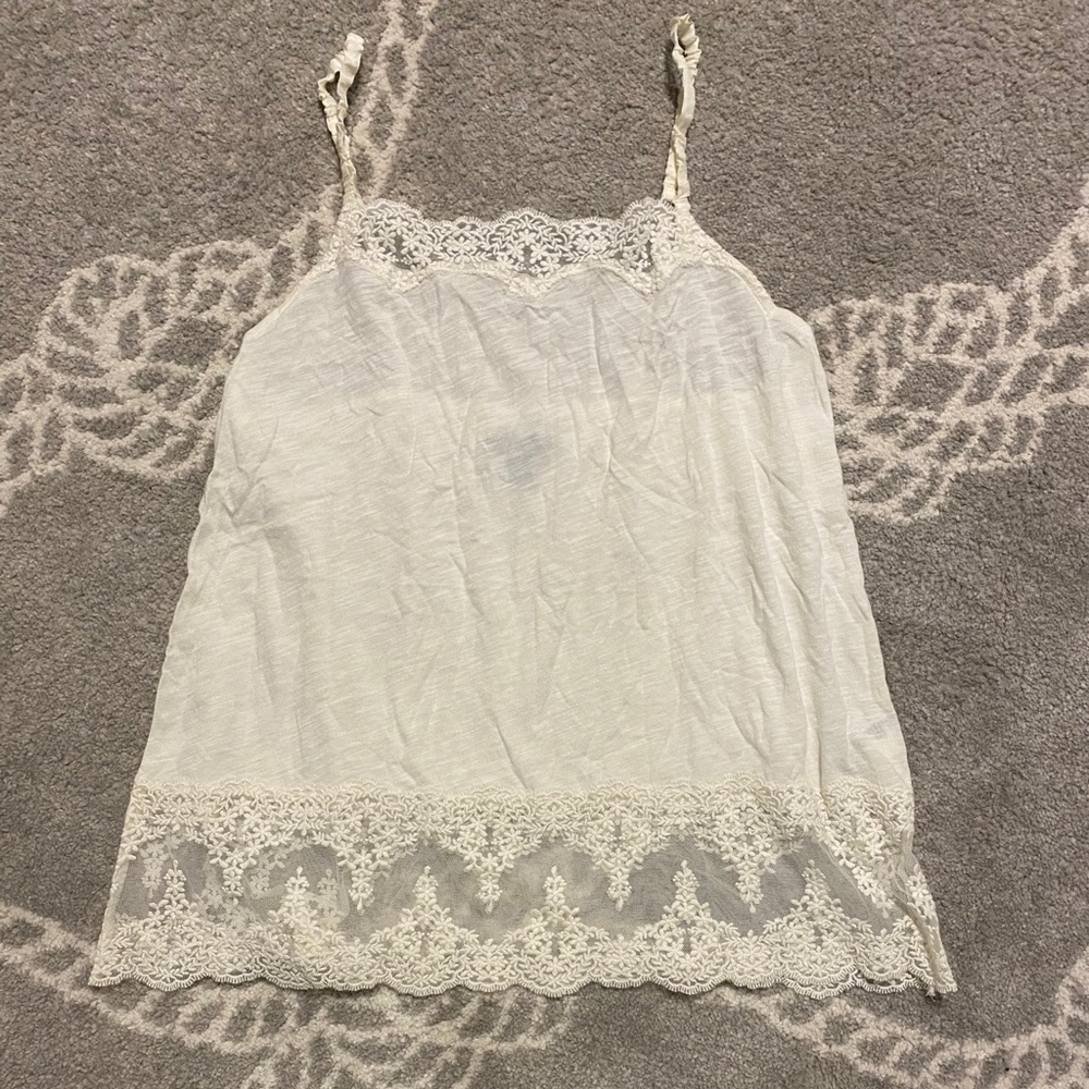 New Am. Eagle lace trim white tank
